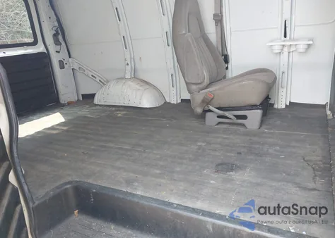 2003 GMC Savana Standard z USA, uszkodzony, nr VIN 1GTHG35U131229796